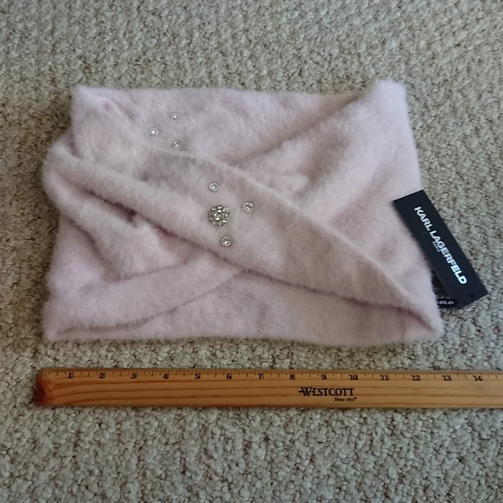 Karl Lagerfeld Paris Infinity Scarf light Pink Fuzzy Scarf